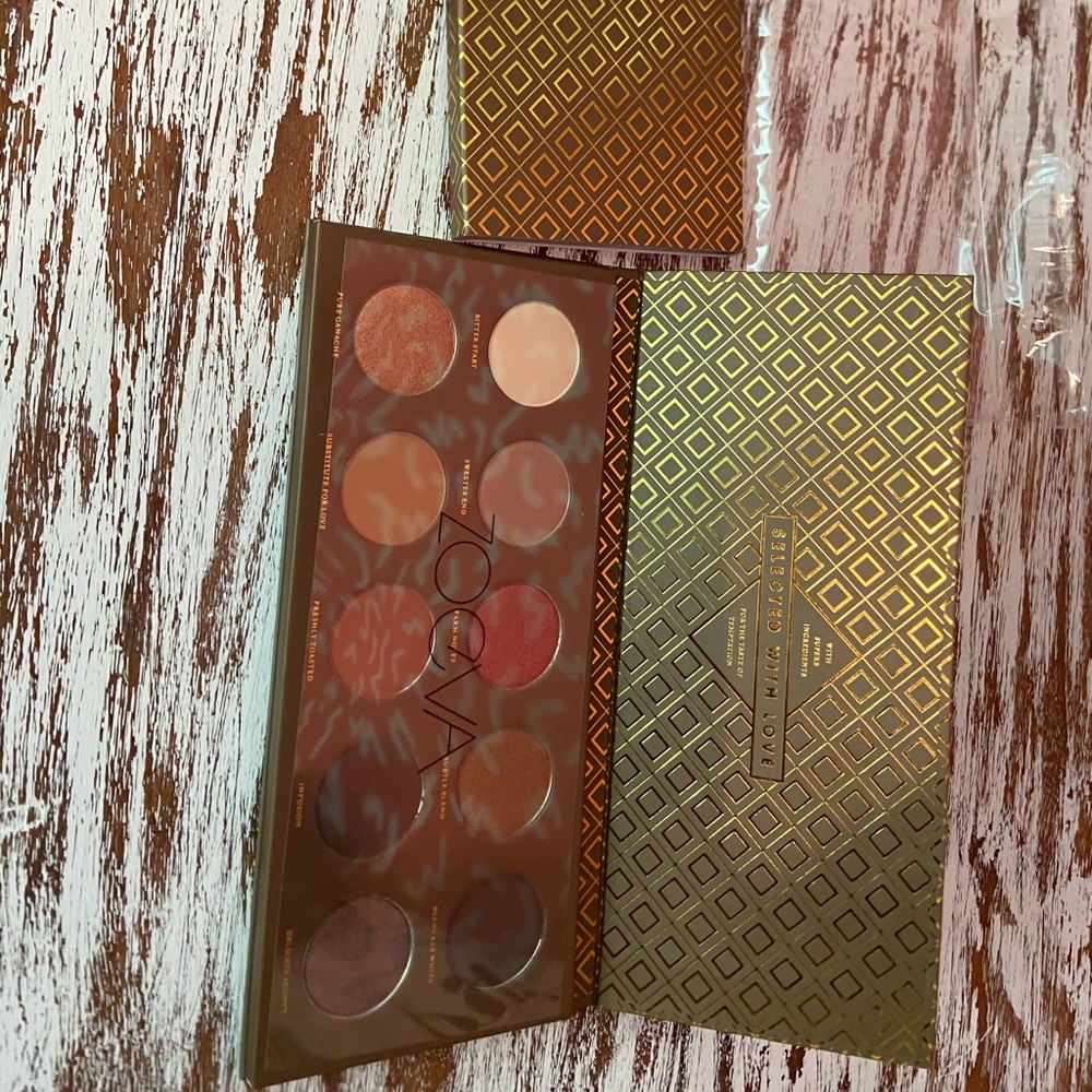 Zoeva cocoa blend eyeshadow palette